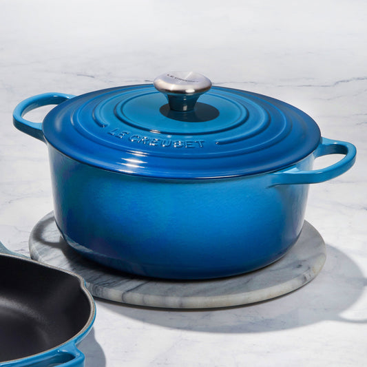Signature Cast Iron 7.25-quart Marseille Round Dutch Oven