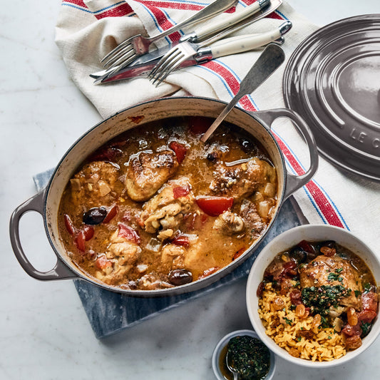 Signature Cast Iron 8-quart Oyster Oval Dutch Oven with Copper Knob