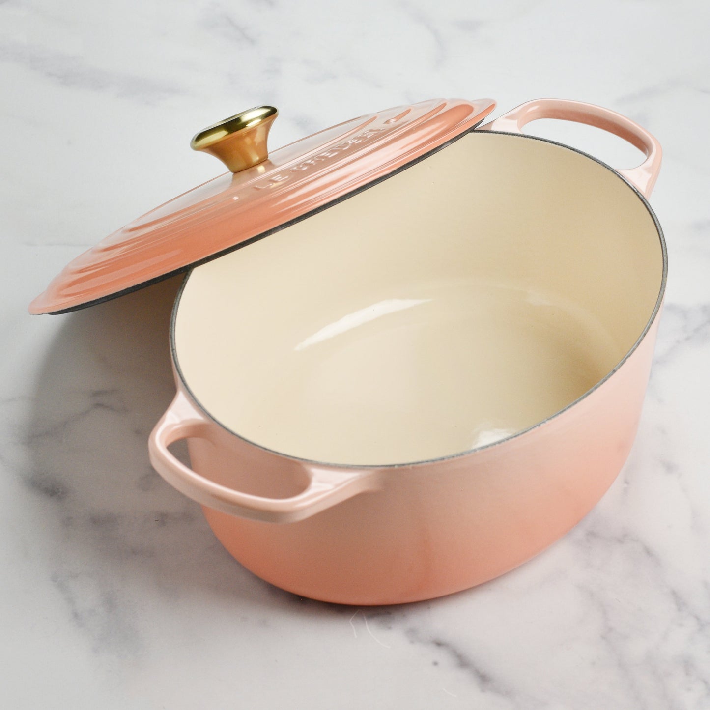 Signature Cast Iron 6.75-quart Peche Oval Dutch Oven