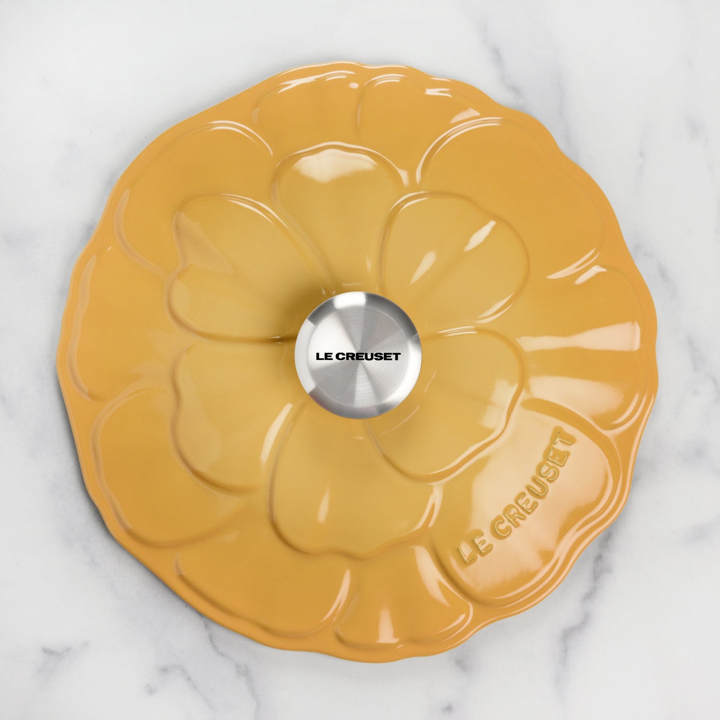 Signature Cast Iron 2.25-quart Honey Petal Braiser