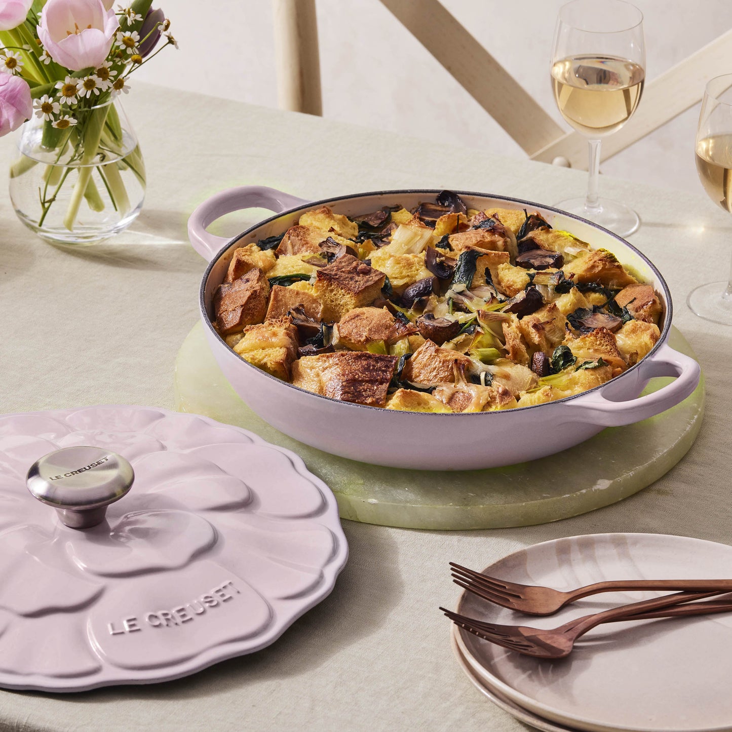 Signature Cast Iron 2.25-quart Shallot Petal Braiser