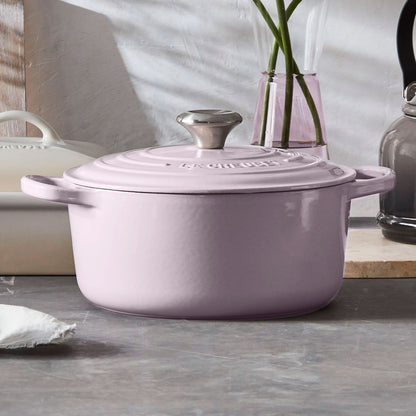 Signature Cast Iron 5.5-quart Shallot Round Dutch Oven