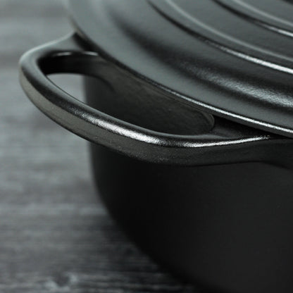 Signature Cast Iron 6.75-quart Licorice Oval Dutch Oven