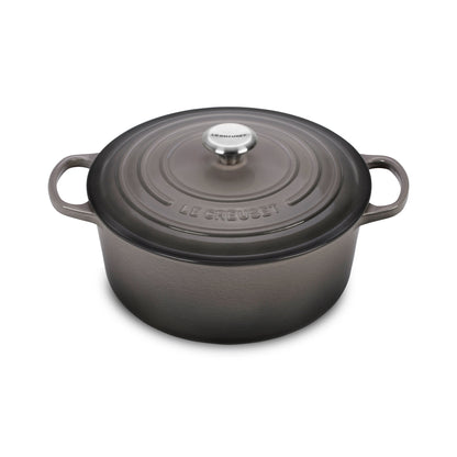 Signature Cast Iron 5.5-quart Oyster Round Dutch Oven