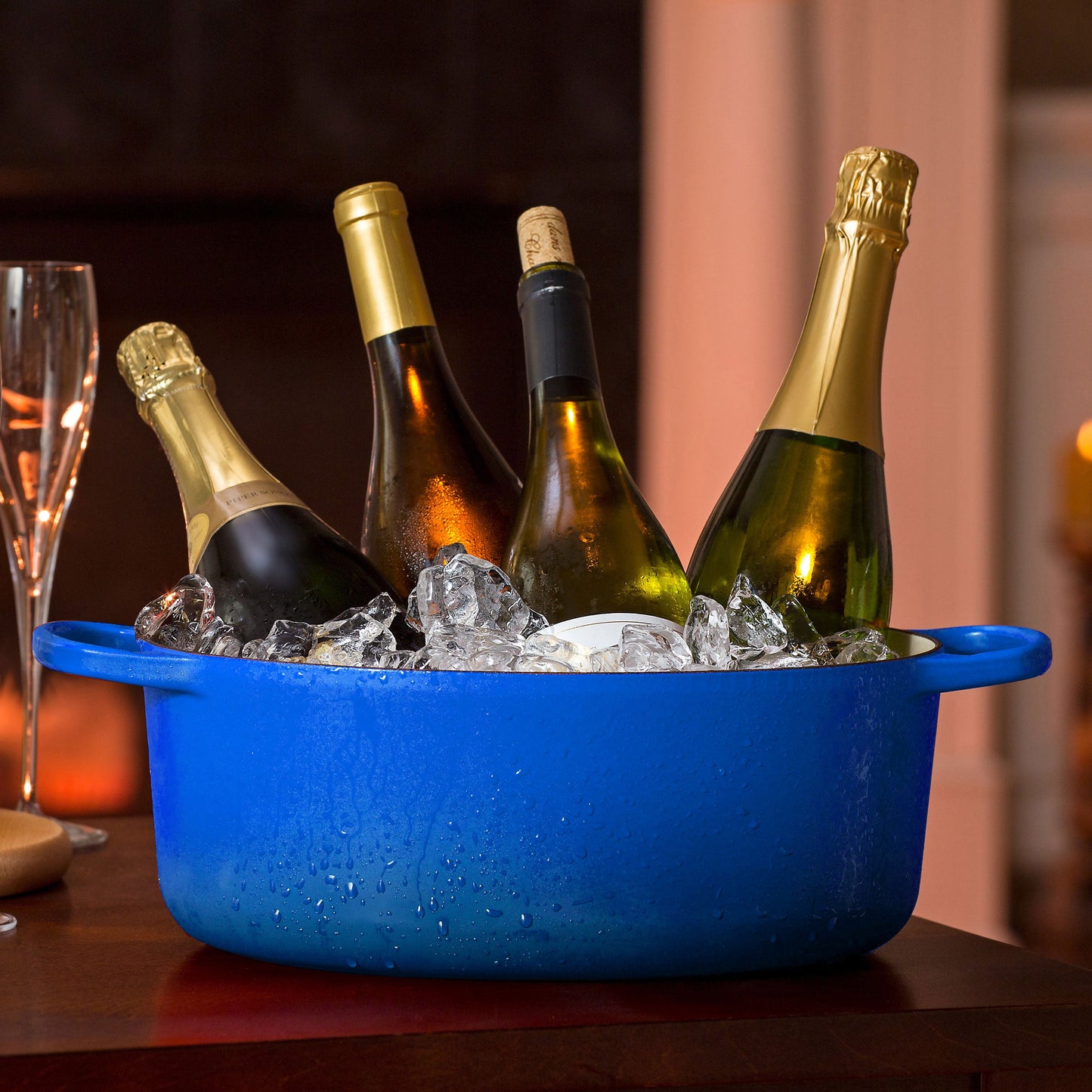 Signature Cast Iron 6.75-quart Marseille Oval Dutch Oven