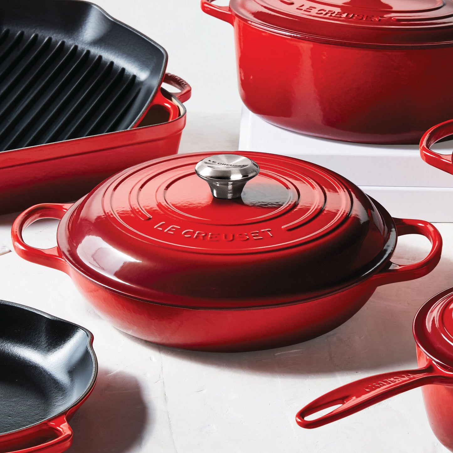Signature Cast Iron 5-quart Cerise Braiser