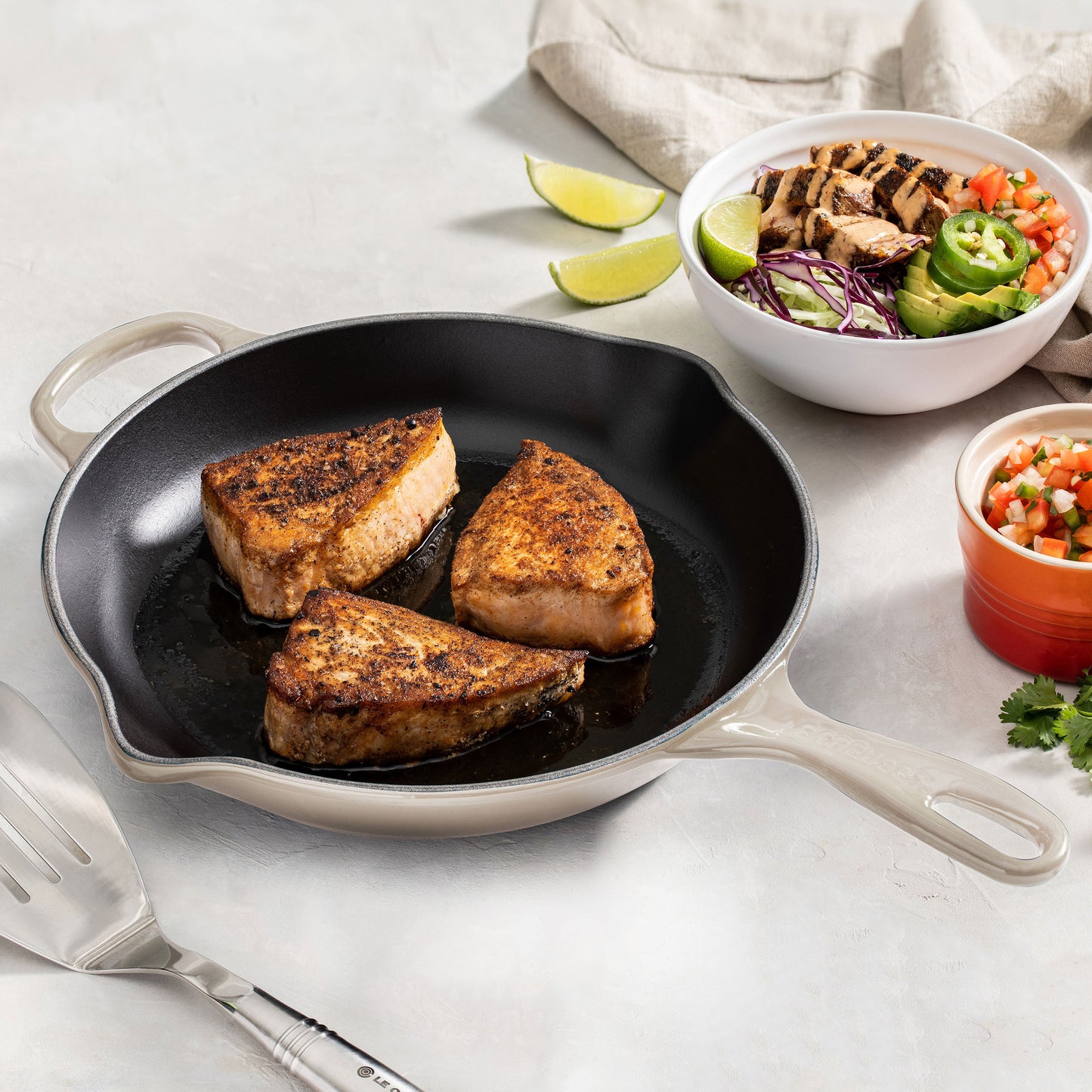 Signature Cast Iron 11.75-inch Meringue Skillet