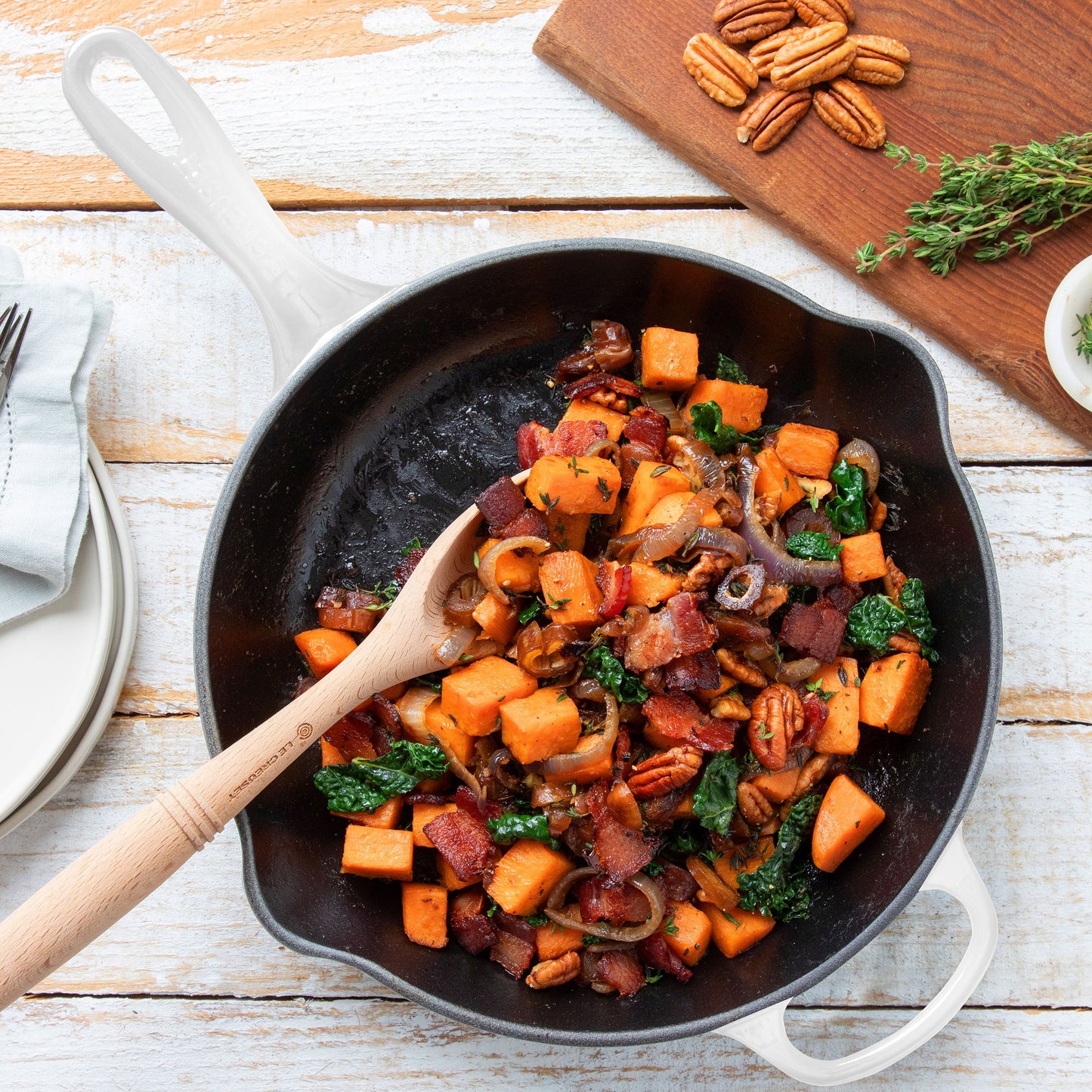 Signature Cast Iron 9-inch White Skillet