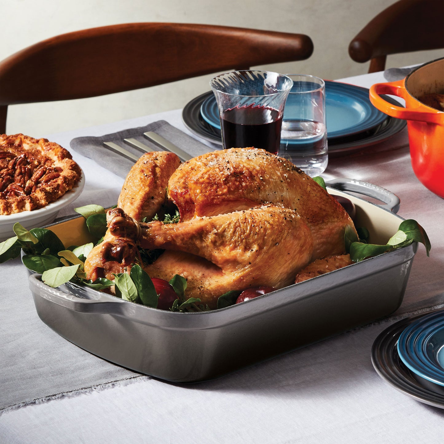 Signature Cast Iron 12.75-inch x 9.75-inch Oyster Roasting Pan