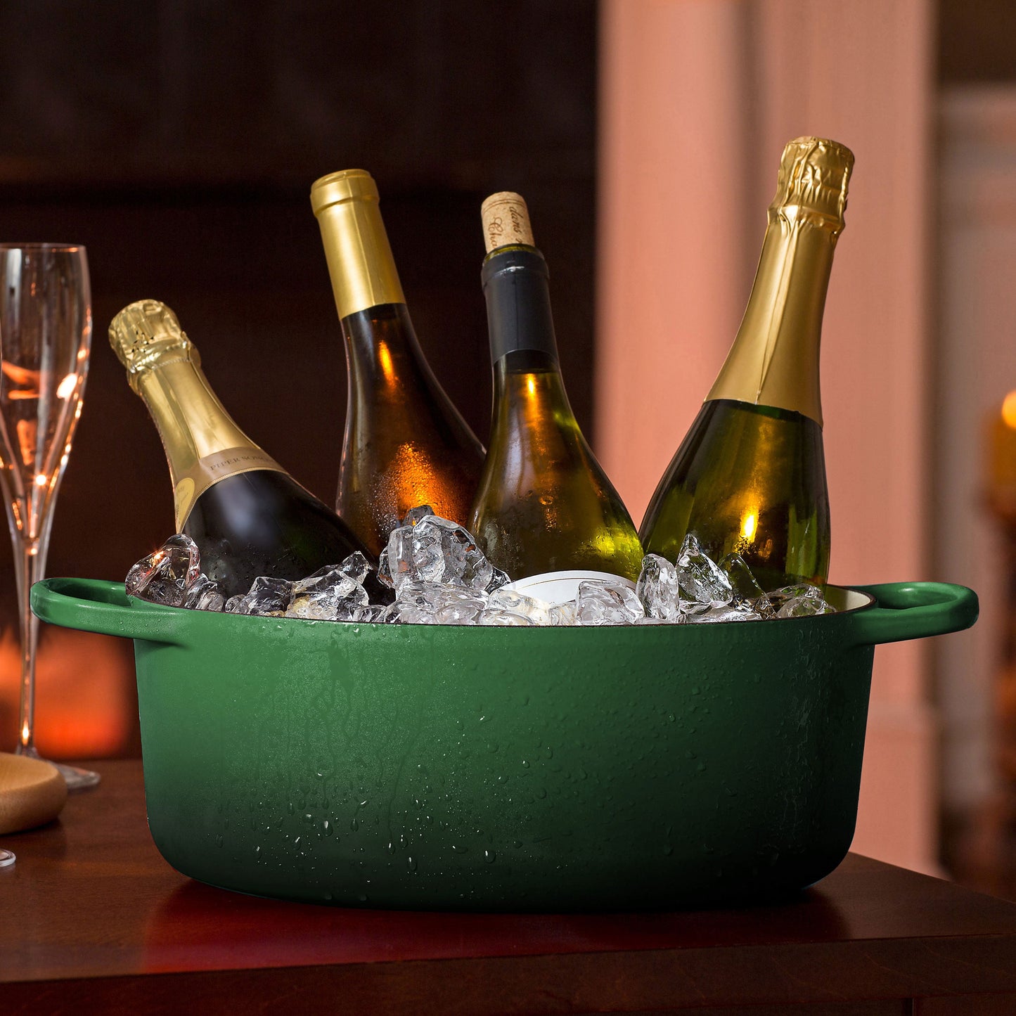 Signature Cast Iron 6.75-quart Artichaut Oval Dutch Oven