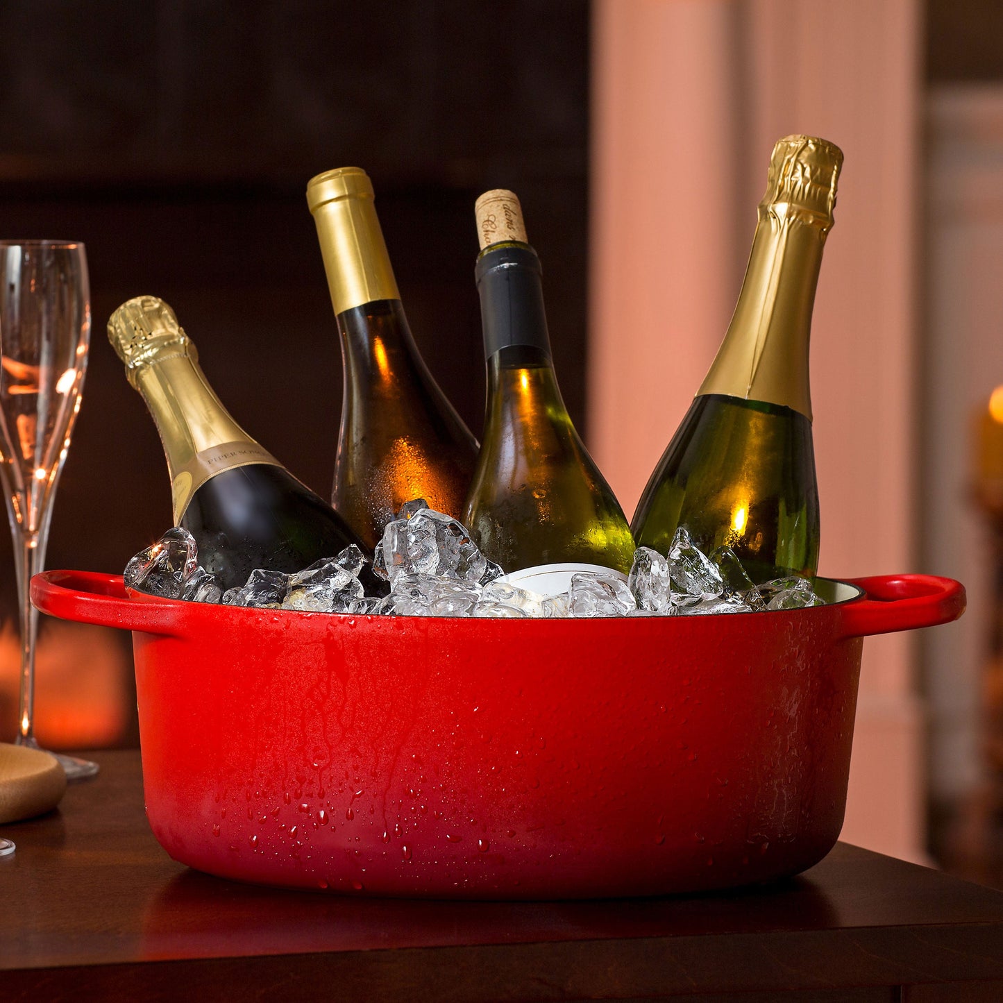 Signature Cast Iron 6.75-quart Cerise Oval Dutch Oven