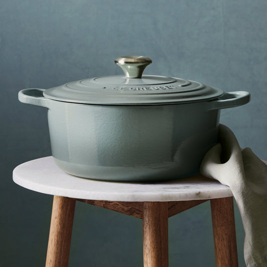 Signature Cast Iron 9-quart Sea Salt Round Dutch Oven