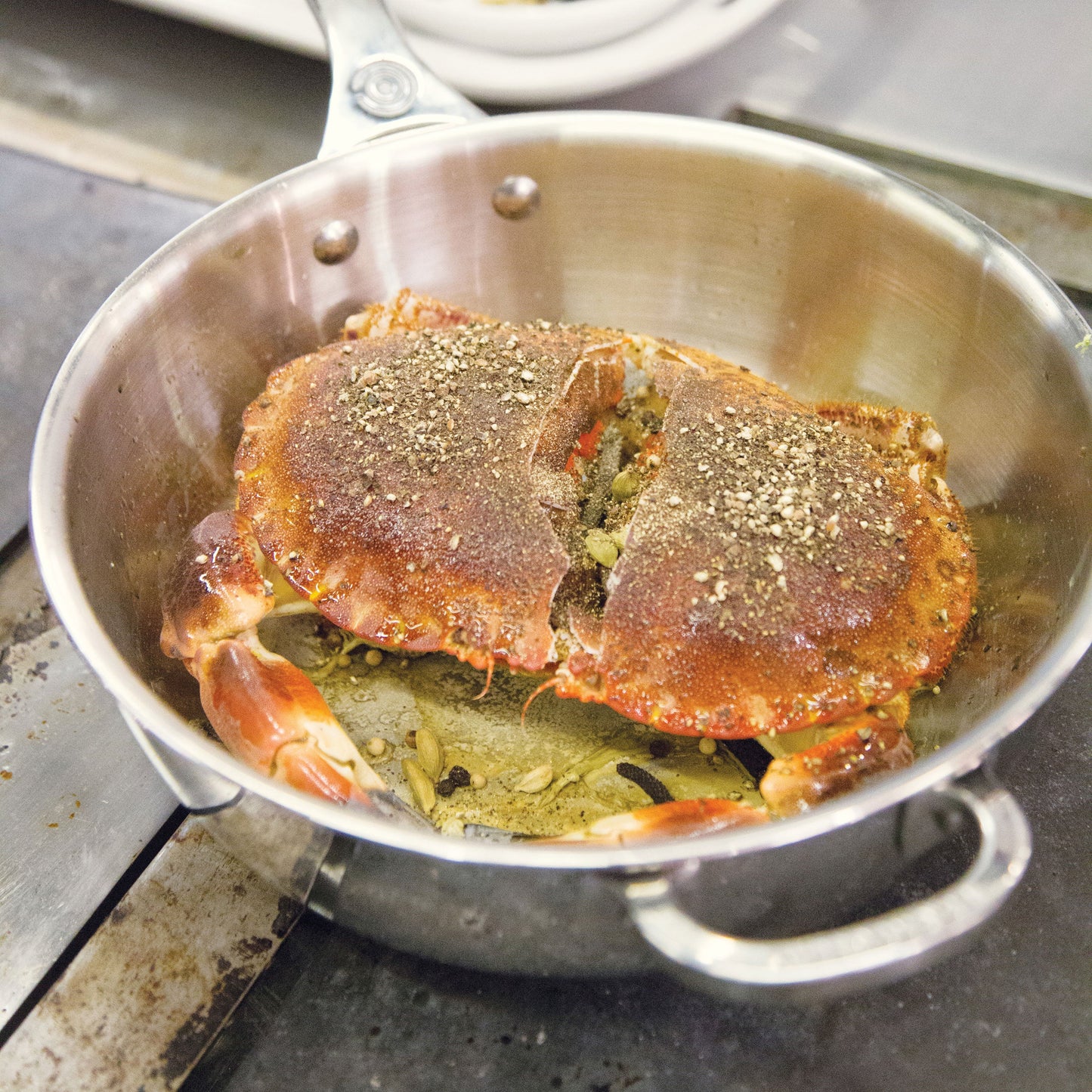 Stainless Steel 3.5-quart Saucier