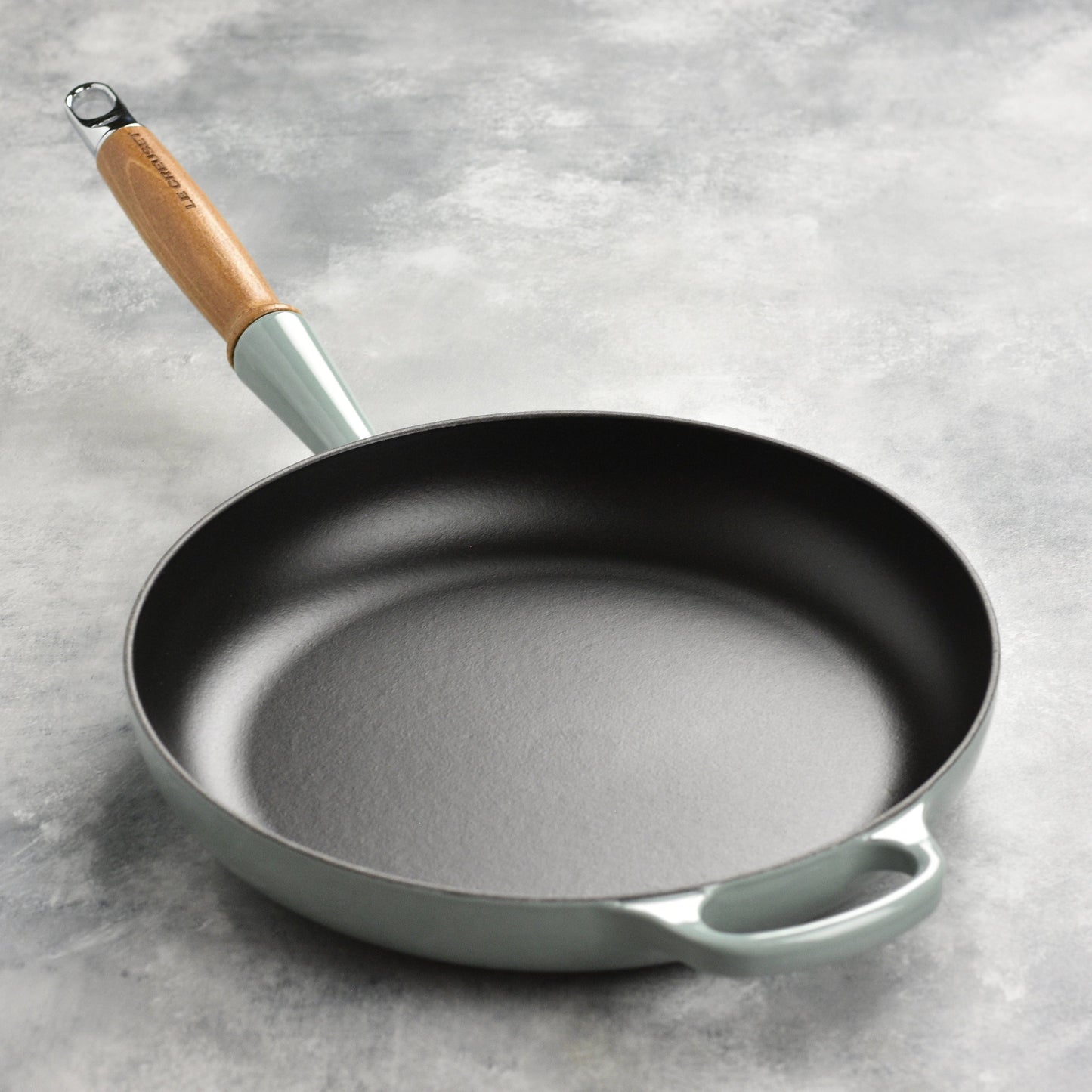 Cast Iron 10.25-inch Sea Salt Fry Pan with Wood Handle