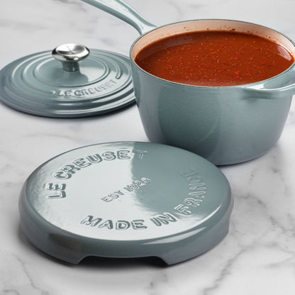 Signature Cast Iron 8.8-inch Sea Salt Round Trivet