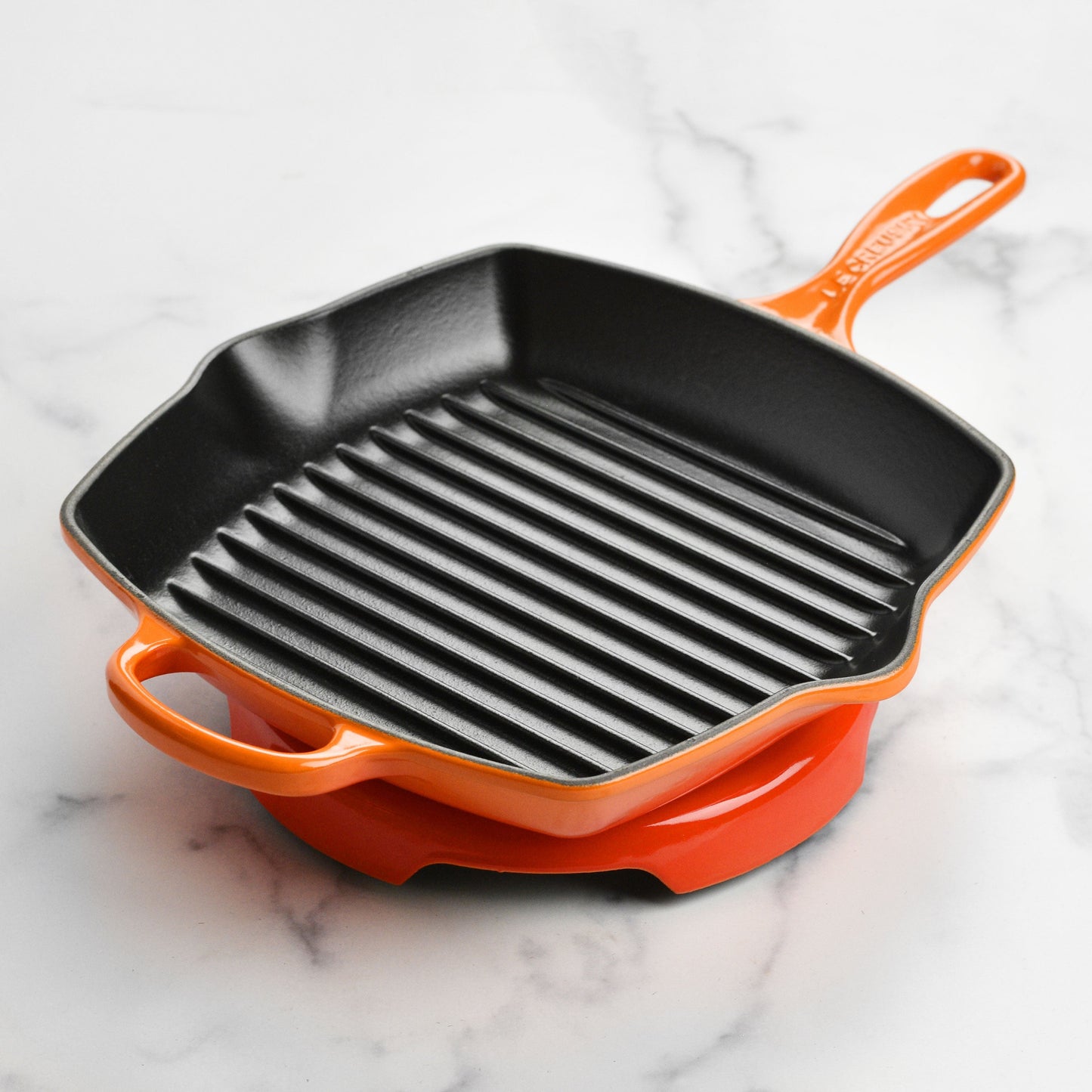 Signature Cast Iron 8.8-inch Flame Round Trivet