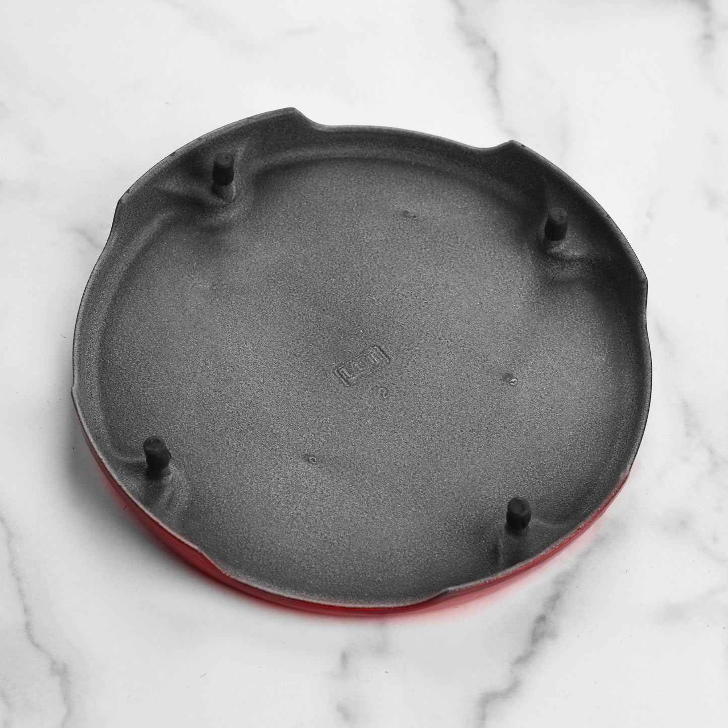 Signature Cast Iron 8.8-inch Cerise Round Trivet