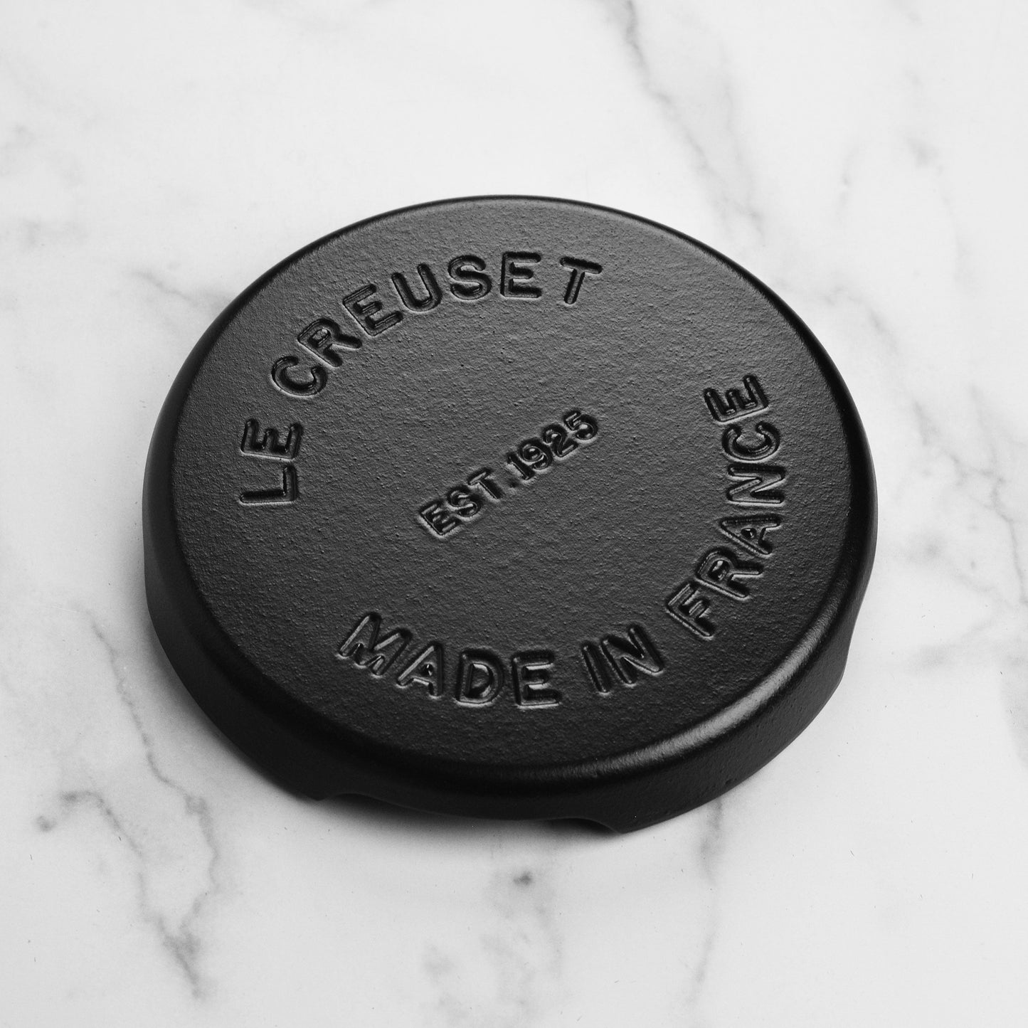 Signature Cast Iron 8.8-inch Licorice Round Trivet