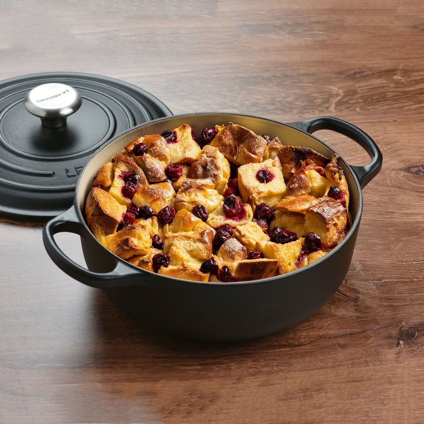 Signature Cast Iron 3.5-quart Licorice Sauteuse Dutch Oven