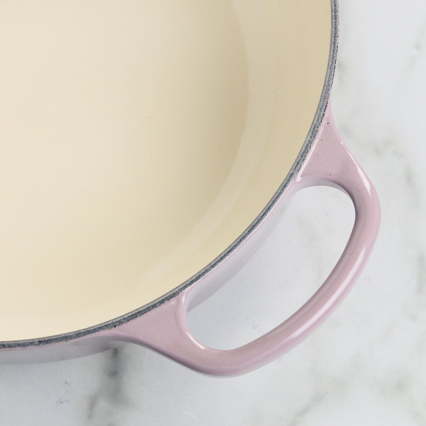 Signature Cast Iron 3.5-quart Shallot Sauteuse Dutch Oven