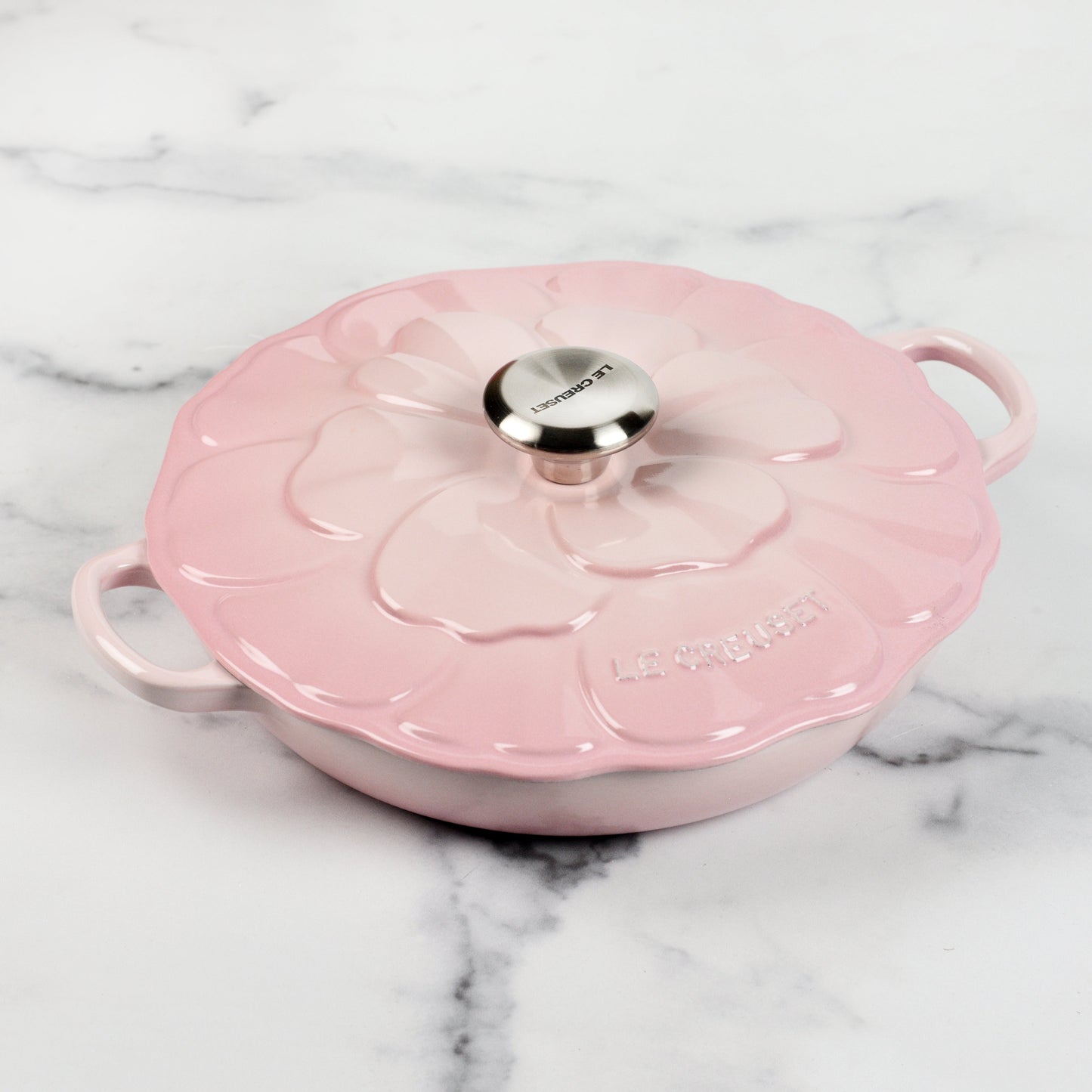 Signature Cast Iron 2.25-quart Shell Pink Petal Braiser