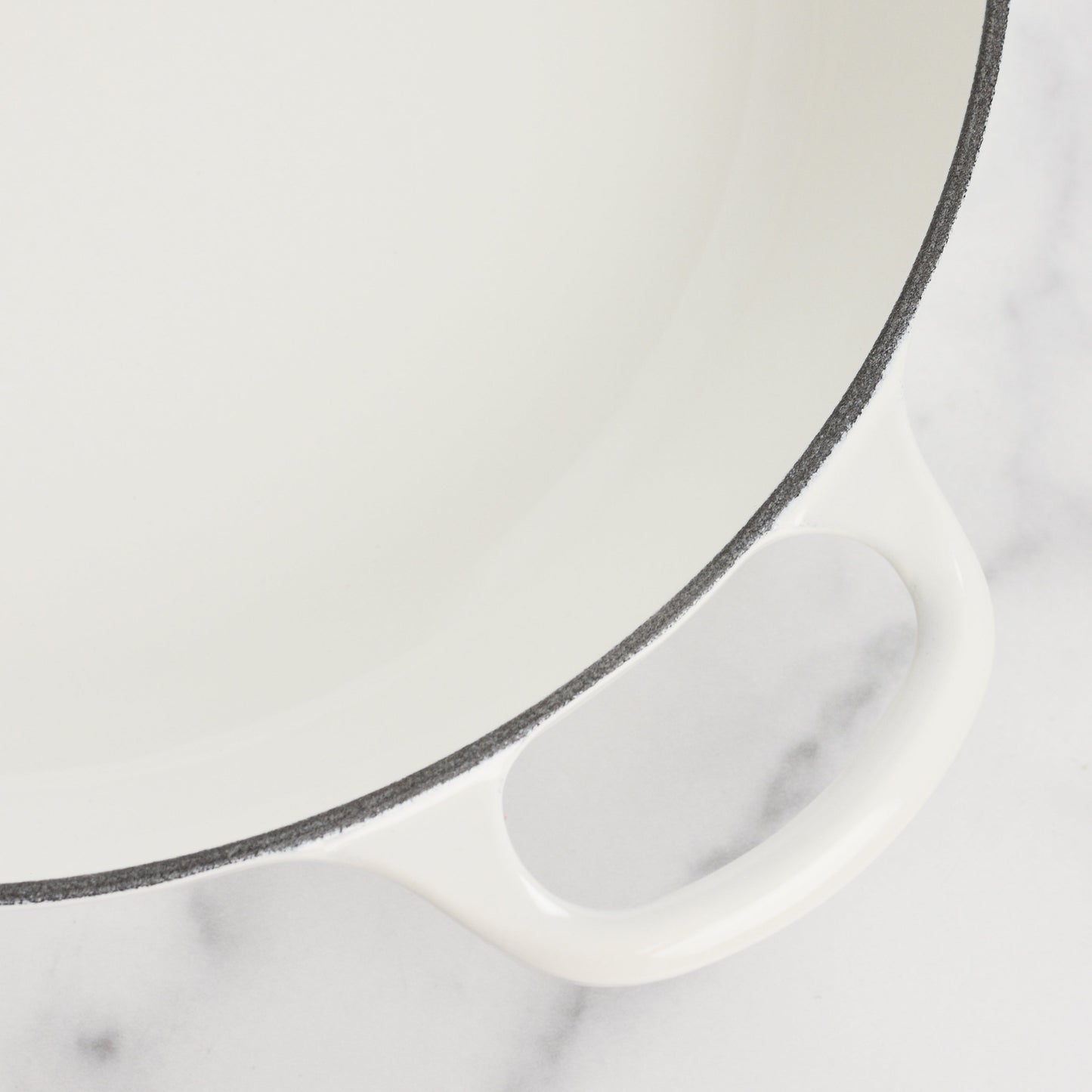 Signature Cast Iron 2.25-quart White Petal Braiser