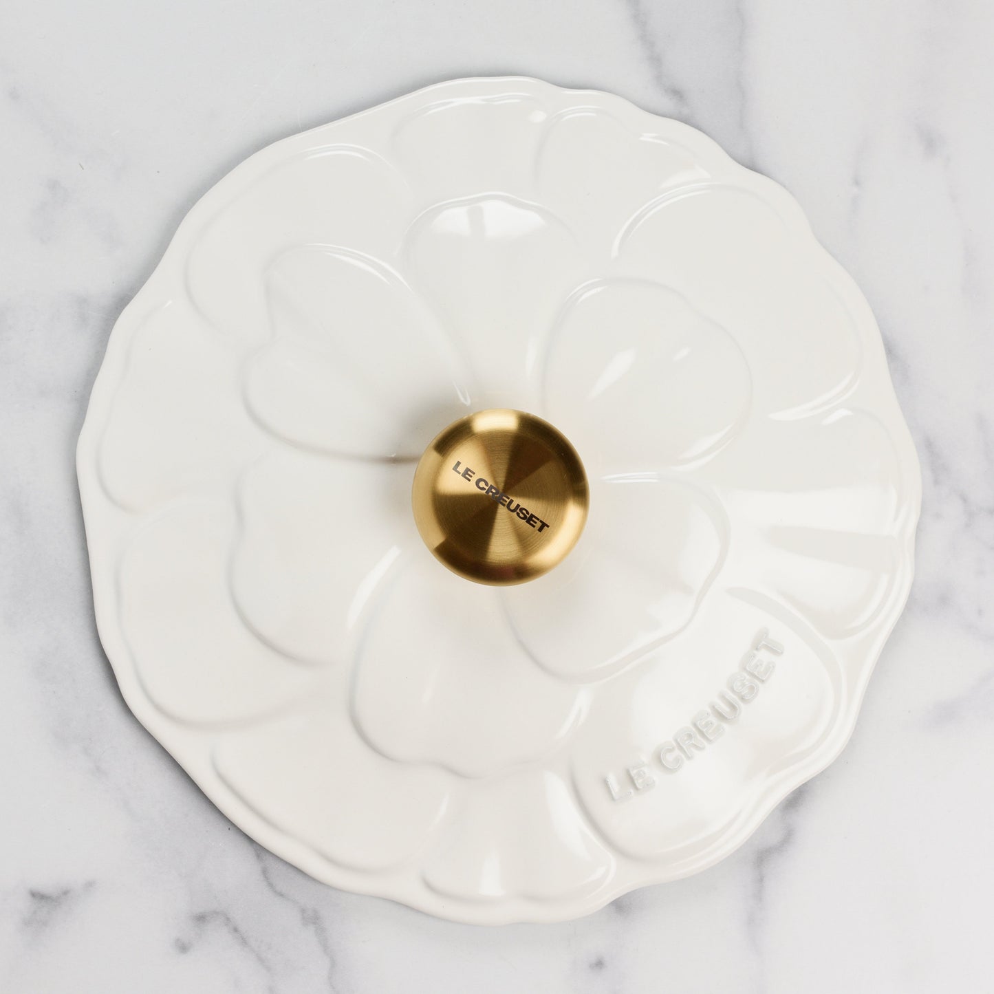 Signature Cast Iron 2.25-quart White Petal Braiser