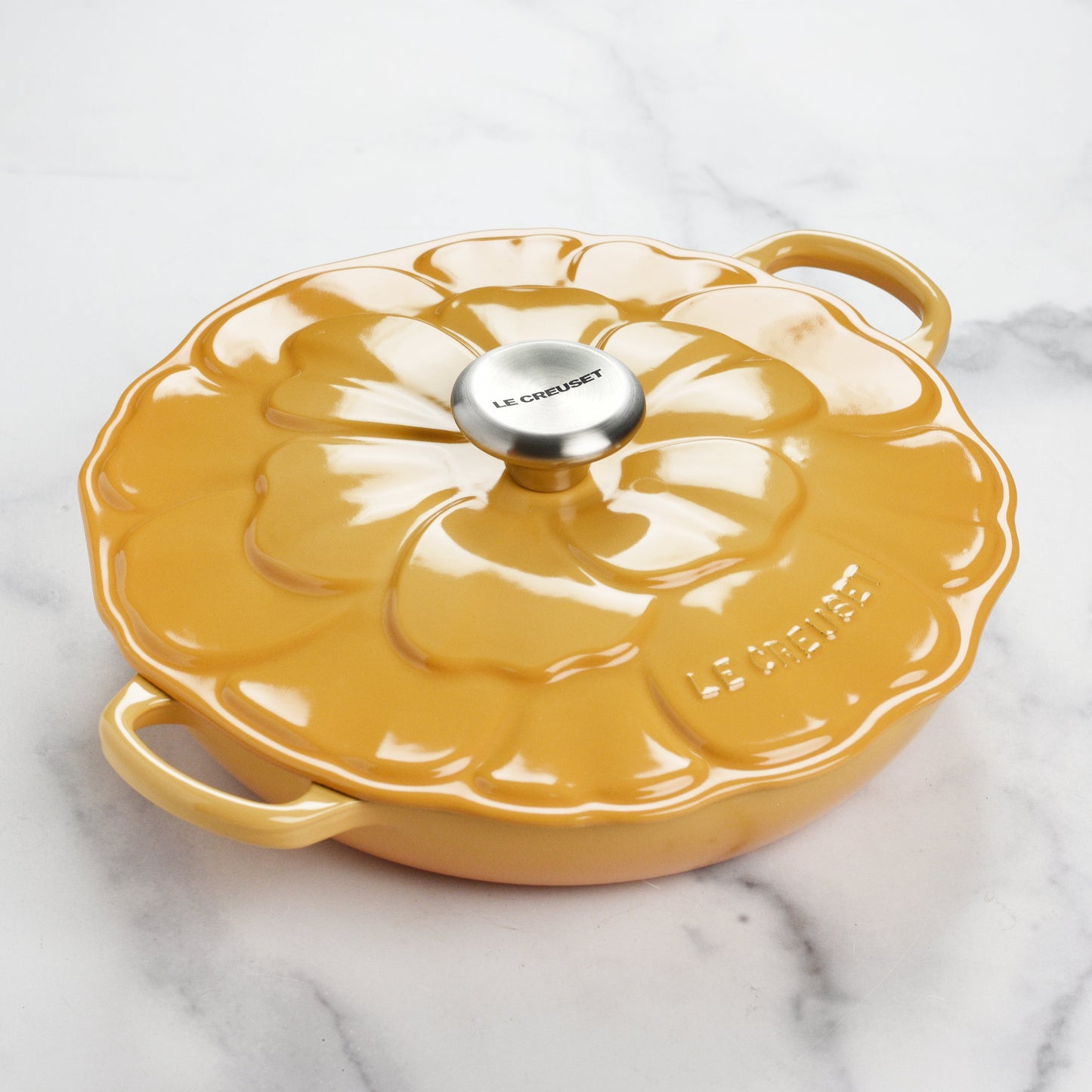 Signature Cast Iron 2.25-quart Honey Petal Braiser