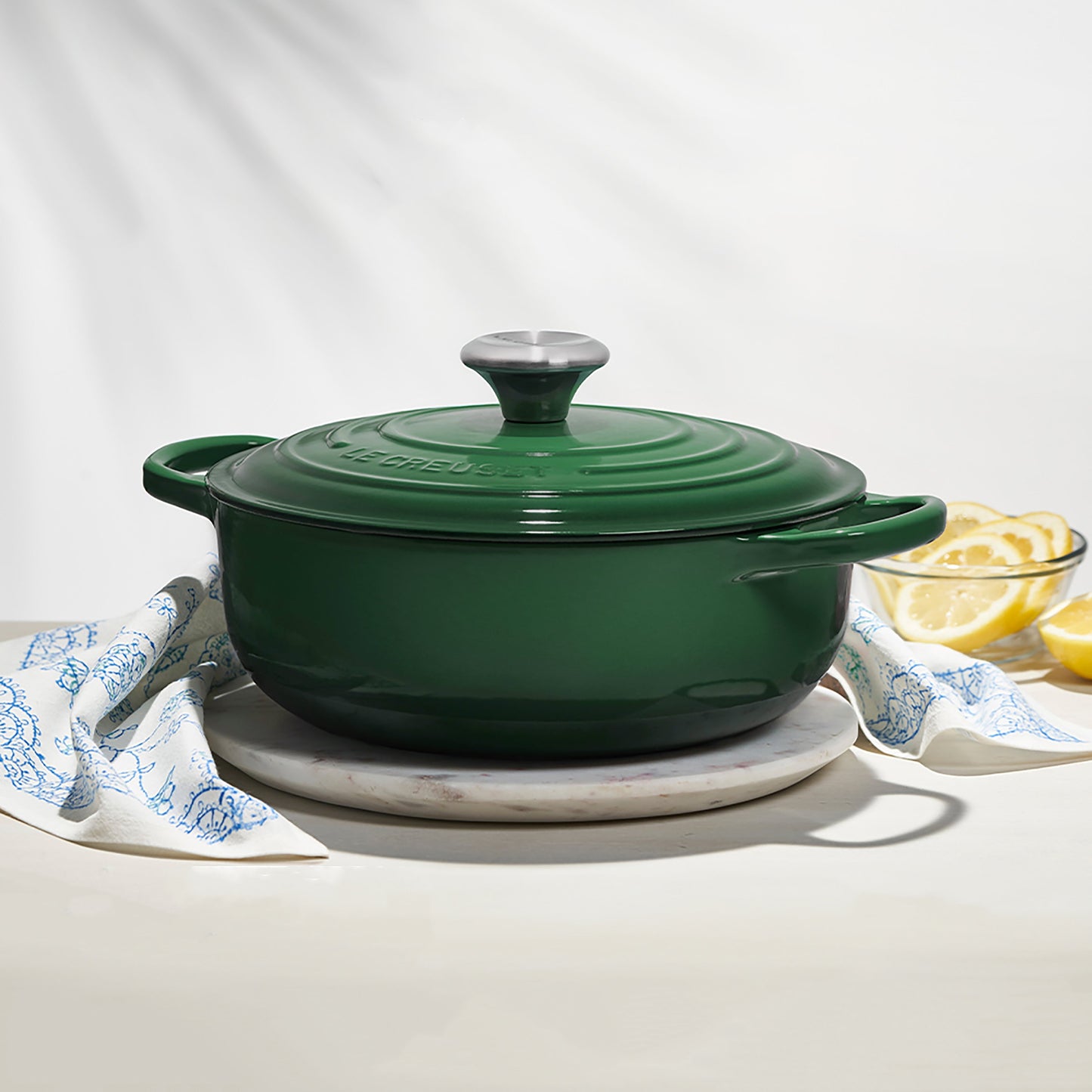 Signature Cast Iron 3.5-quart Artichaut Sauteuse Dutch Oven