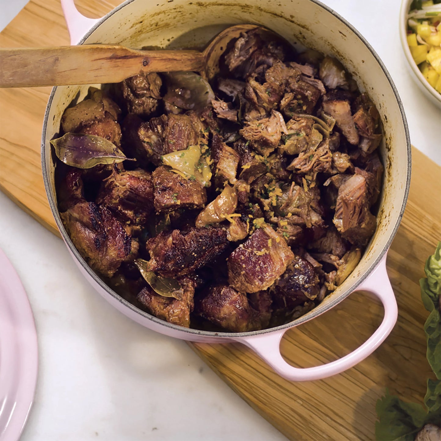 Signature Cast Iron 3.5-quart Shallot Sauteuse Dutch Oven